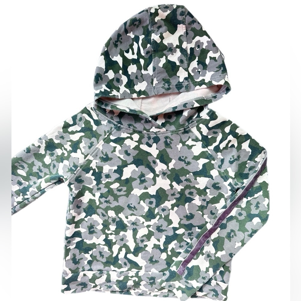 ASKYA  Girls Camo Pullover Athletic Hoodie Size Small